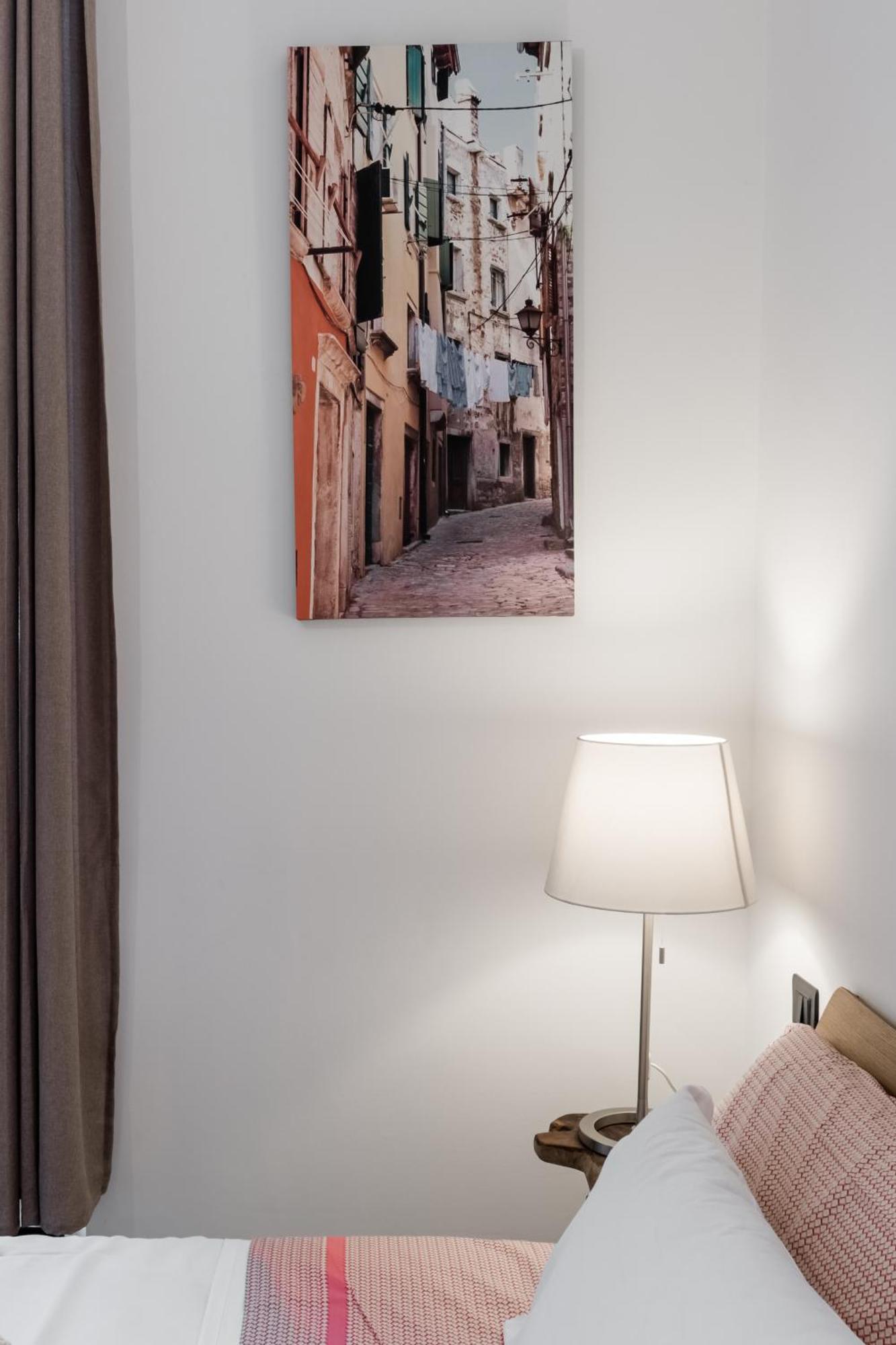 Acquario 5 Minuti, 1Br , Free A-C, Wifi & Netflix "City Center" By Tilo Genua Exterior foto