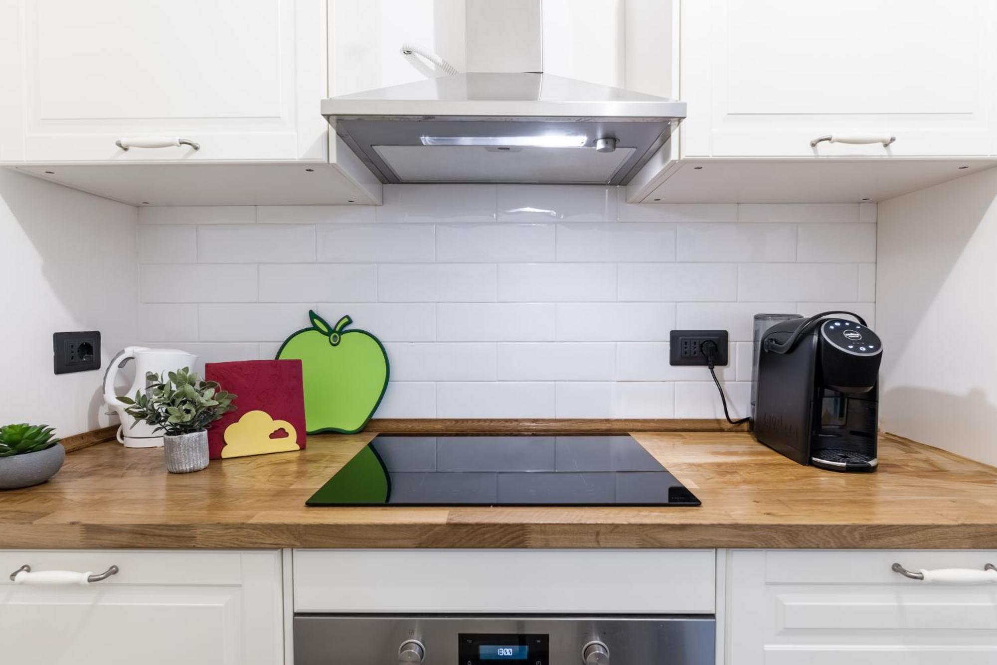 Acquario 5 Minuti, 1Br , Free A-C, Wifi & Netflix "City Center" By Tilo Genua Exterior foto